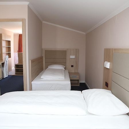 Hotel Ana Gospić Kültér fotó