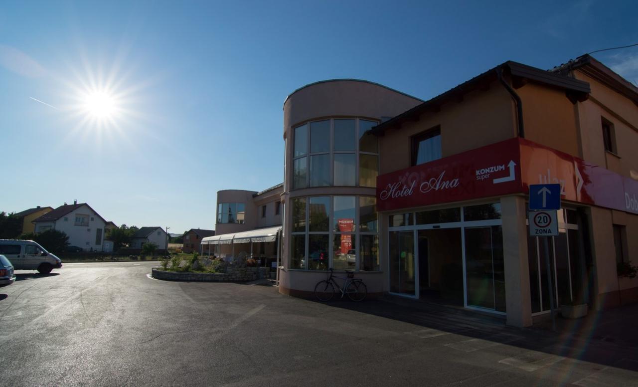 Hotel Ana Gospić Kültér fotó