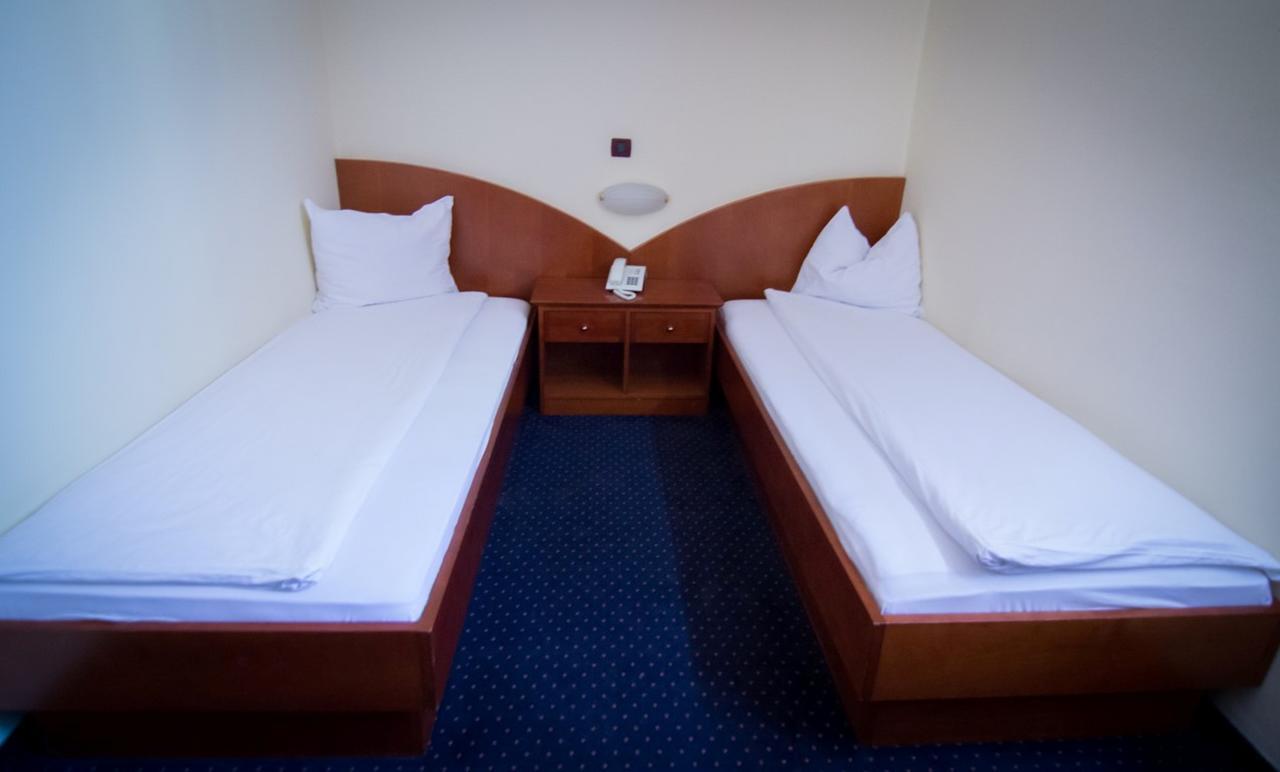 Hotel Ana Gospić Kültér fotó