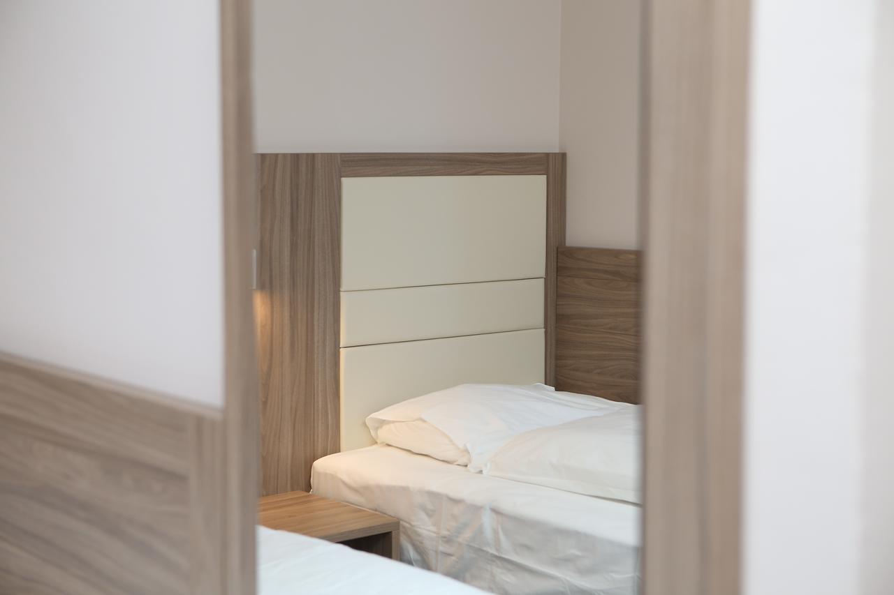 Hotel Ana Gospić Kültér fotó